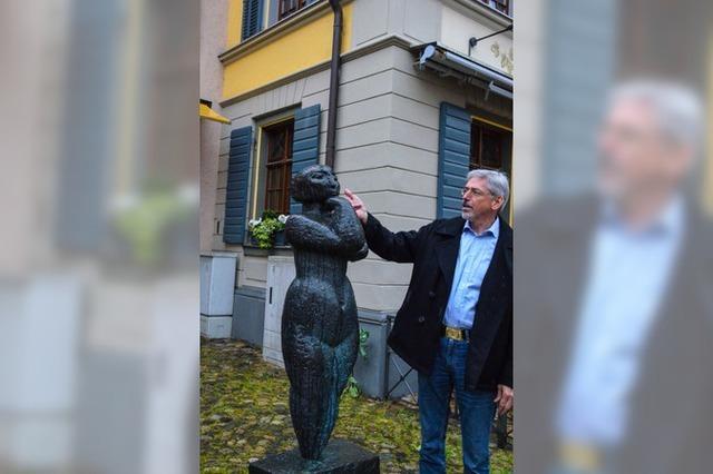 Wie ein Kunsthistoriker  Kurt Lehmanns Skulpturen in Staufen zum Sprechen bringt