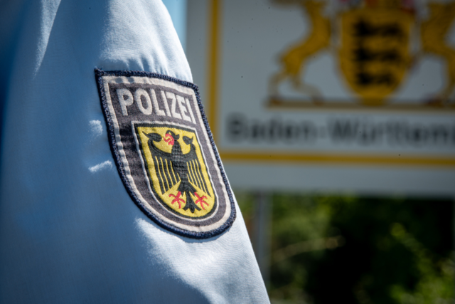 Mehr Zurückweisungen als illegale Einreisen an der Schweizer Grenze: Ist das tatsächlich möglich?