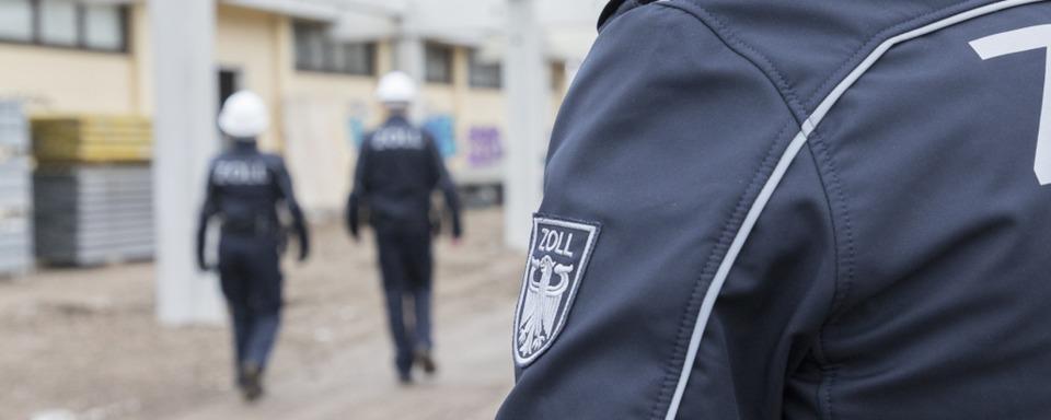 Zollbeamte kontrollieren drei Baustellen im Kreis Lrrach