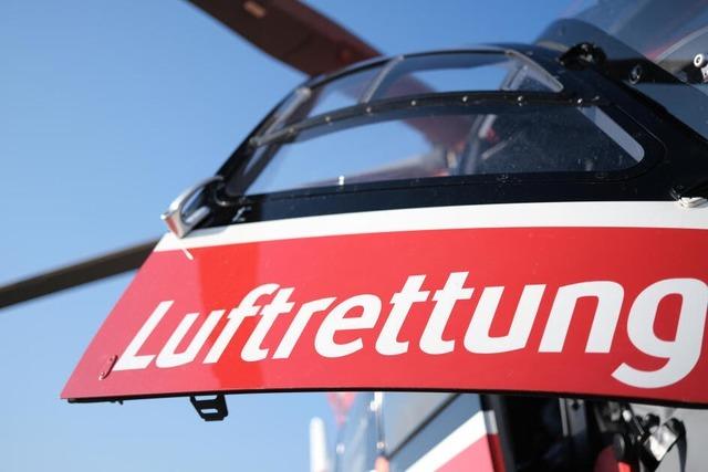 Traktor berschlgt sich bei St. Peter - Fahrer schwerstverletzt