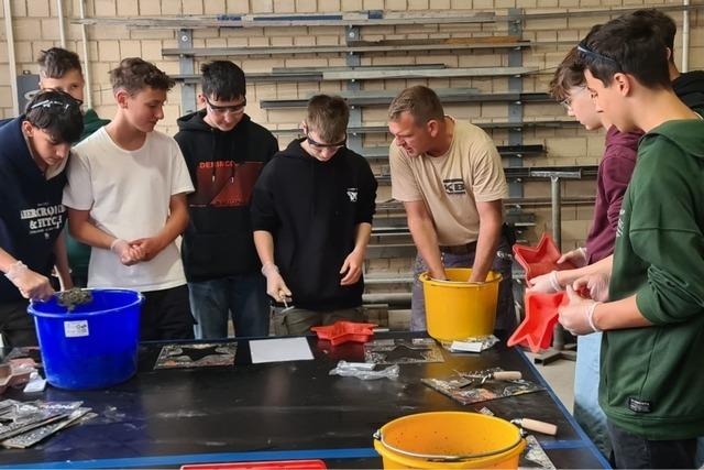 Wie die Ausbildungslotsen in Waldkirch Jugendlichen den Arbeitsmarkt erklren