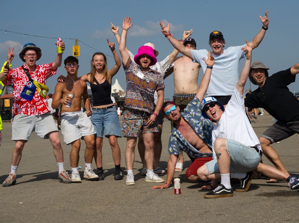 Rund 65.000 Menschen feiern ein ausgelassenes Partywochenende beim Southside-Festival in Neuhausen ob Eck. Rund 65.000 Menschen feiern ein ausgelassenes Partywochenende beim Southside-Festival in Neuhausen ob Eck.