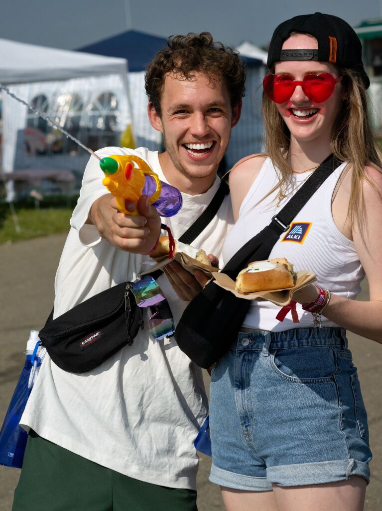 Rund 65.000 Menschen feiern ein ausgelassenes Partywochenende beim Southside-Festival in Neuhausen ob Eck. Rund 65.000 Menschen feiern ein ausgelassenes Partywochenende beim Southside-Festival in Neuhausen ob Eck.