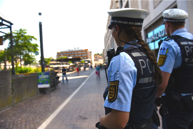 Warum die Polizei mehr Prsenz auf dem Bahnhofsplatz in Lrrach zeigt
