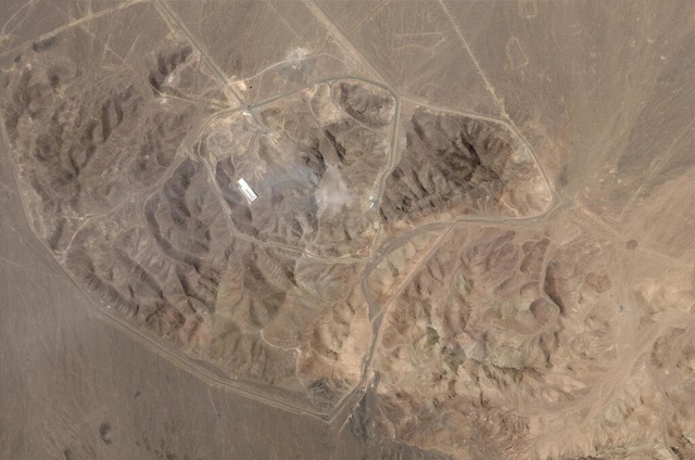 Die USA haben in der Nacht auf Sonntag...anlage Fordo angegriffen. (Archivbild) | Foto: Planet Labs PBC (dpa) Die USA haben in der Nacht auf Sonntag...anlage Fordo angegriffen. (Archivbild) | Foto: Planet Labs PBC (dpa)