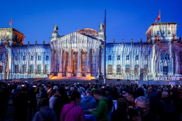 Vor 30 Jahren verhllten Christo und Jeanne-Claude den Reichstag in Berlin