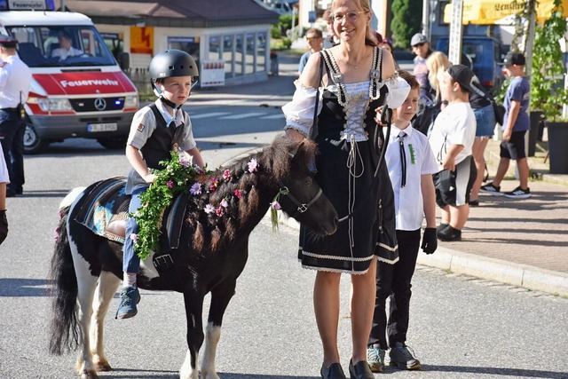 Die Gemeinde Lenzkirch veranstaltete d...nd Reiter und Tausenden von Besuchern.  | Foto: Thomas Biniossek