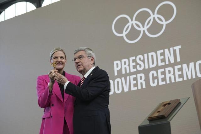 Schlssel fr Olympia: Bach bergibt beim IOC an Coventry