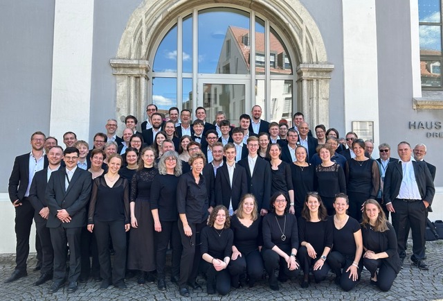 Die Musikerinnen und Musiker der Stadt...usikfest in Ulm gegen 18 Orchester an. | Foto: Stadtmusik Löffingen Die Musikerinnen und Musiker der Stadt...usikfest in Ulm gegen 18 Orchester an. | Foto: Stadtmusik Löffingen