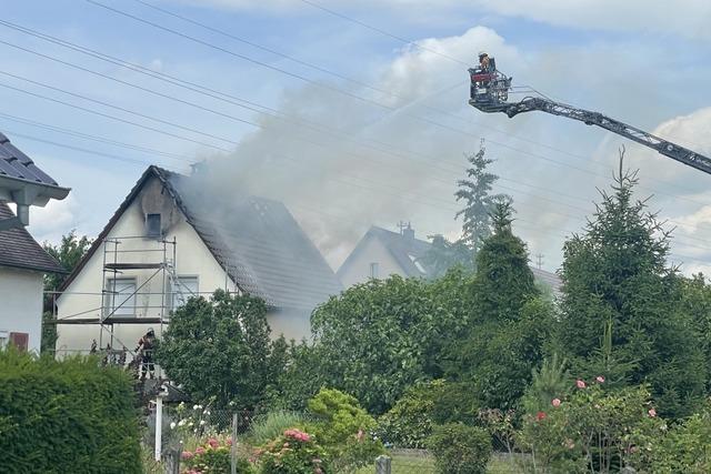 Wohnhaus in der Rheinfelder Siedlung ist nach einem Brand nicht mehr zu retten