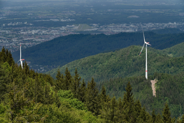 Warum Freiburgs Windräder manchmal stillstehen