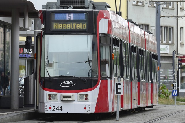Beteiligt war ein Fahrzeug der Linie 5 (Symbolfoto). | Foto: Ingo Schneider Beteiligt war ein Fahrzeug der Linie 5 (Symbolfoto). | Foto: Ingo Schneider