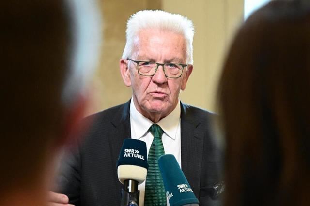 Winfried Kretschmann besucht Breisgau-Hochschwarzwald und informiert sich ber Weinbau