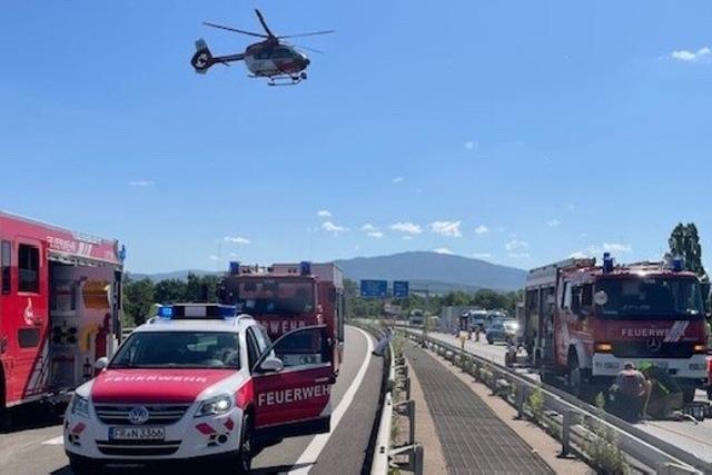 Zwei Verletzte nach Unfall auf Autobahn-Grenzbrücke bei Neuenburg