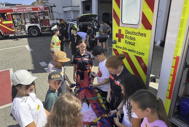Feuerwehr, DRK und Polizei zum Anfasse...s beim Katastrophenschutztag in Wehr. | Foto: DRK Wehr Feuerwehr, DRK und Polizei zum Anfasse...s beim Katastrophenschutztag in Wehr. | Foto: DRK Wehr