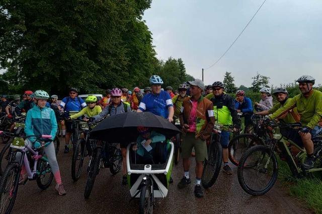 Bike-to-help in Freiamt bringt Hunderte Radfahrer fr krebskranke Kinder zusammen