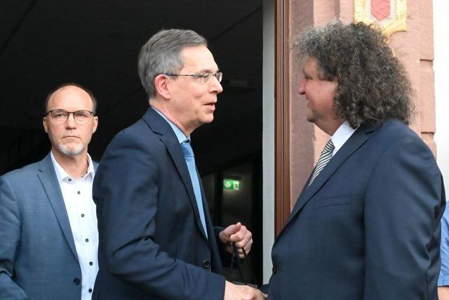 Teninger Rat beschliet neues Brgermeistergehalt