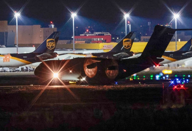 Die Luftwaffe hat 76 Deutsche aus Israel ausgeflogen.  | Foto: Thomas Banneyer/dpa