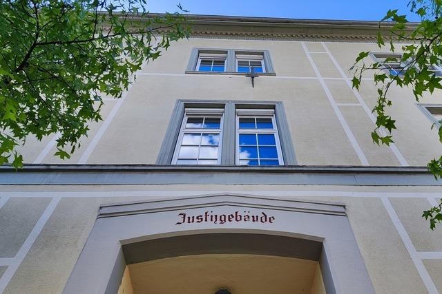 Prozess nach Nachbarschaftsstreit: Bedrohung mit Sportwagen bleibt in Waldshut ungeklrt