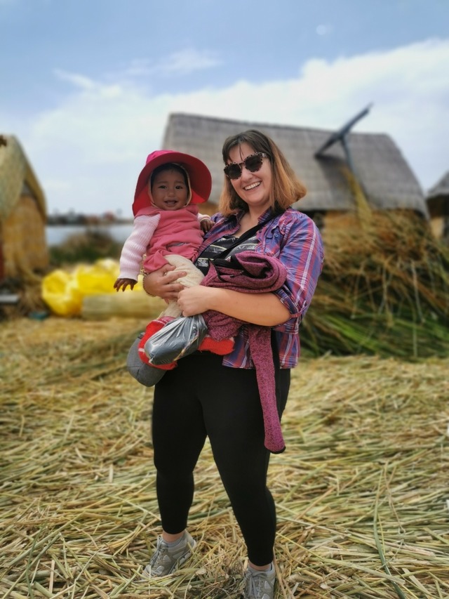 Jule Becker hat das Volk der Uros besu...seln auf dem Titicacasee in Peru lebt. | Foto: Privat Jule Becker hat das Volk der Uros besu...seln auf dem Titicacasee in Peru lebt. | Foto: Privat