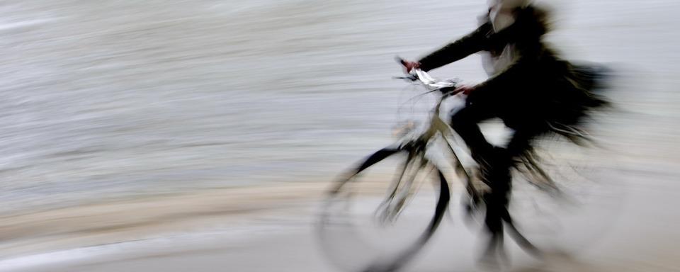 Radfahrerin in Husern strzt und muss ins Krankenhaus