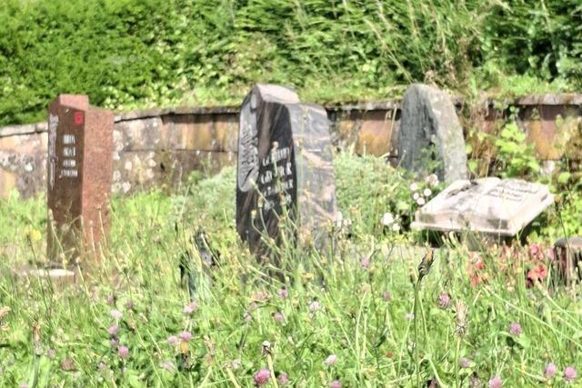 Raitbacher Friedhof sieht aktuell verwahrlost aus