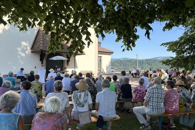 Der Friedensaktivist Jrgen Grsslin war in St. Peter zu Gast