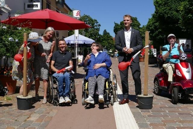 Neuer barrierefreier Asphaltweg erleichtert Zugang in Kirchzartens Fugngerzone