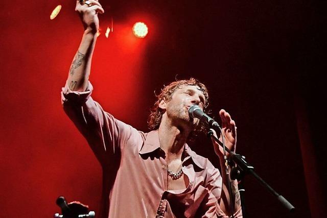 Fotos: Voodoo Jrgens erffnet im Burghof das Stimmenfestival Lrrach