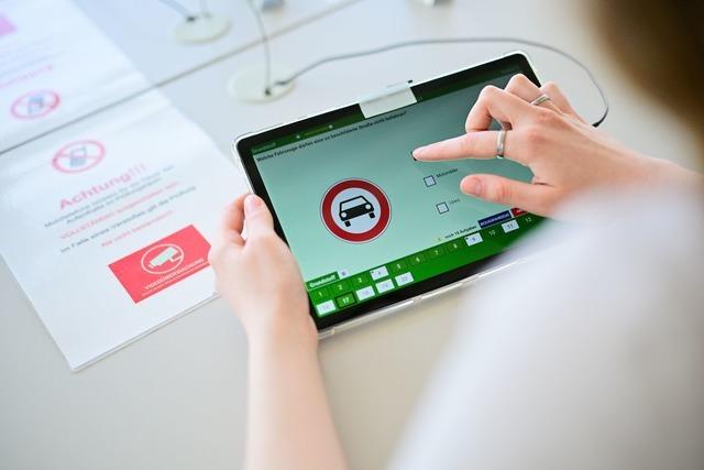 Fhrerscheinbetrger in Haft - So funktionierte die Masche