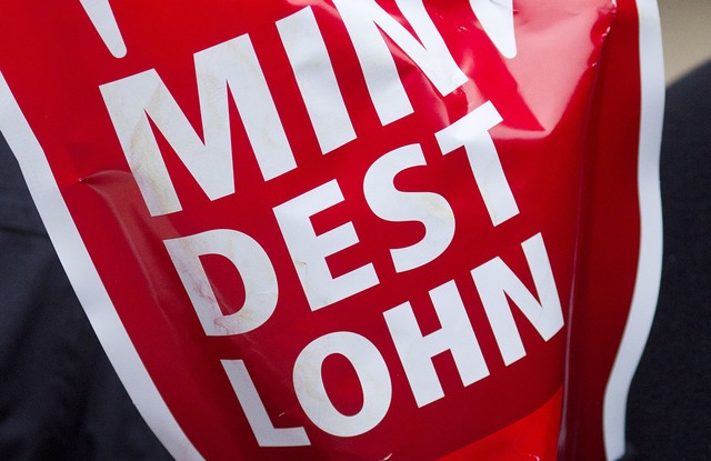Die Gewerkschaften trommeln f&uuml;r e...h&ouml;heren Mindestlohn. (Symbolbild)  | Foto: Jens Wolf/dpa