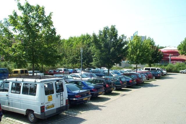 Die Stadt Weil am Rhein greift gegen Falschparker im Nonnenholz durch