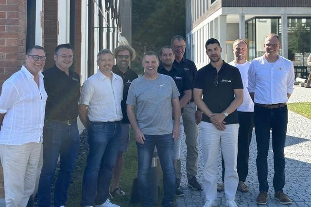 Elektro-Innung Lrrach whlt neuen Vorstand und ehrt Gesellen
