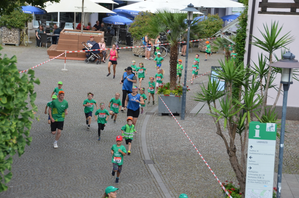 Der Kindergartenlauf 1 ist unterwegs. Der Kindergartenlauf 1 ist unterwegs.