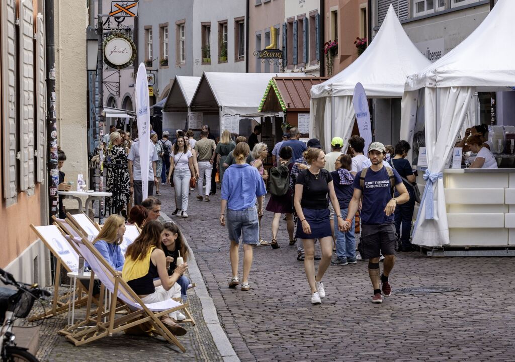 Der Oberlindenhock in Freiburg 2025 geht noch bis zum 29. Juni. Der Oberlindenhock in Freiburg 2025 geht noch bis zum 29. Juni.