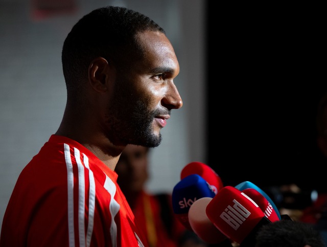 Jonathan Tah w&uuml;rde sich freuen, w...nach M&uuml;nchen wechseln w&uuml;rde.  | Foto: Sven Hoppe/dpa