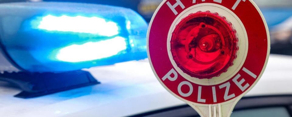 Polizei stoppt Transporter auf der A5 – alkoholisierter Fahrer wollte Kleinwagen rammen
