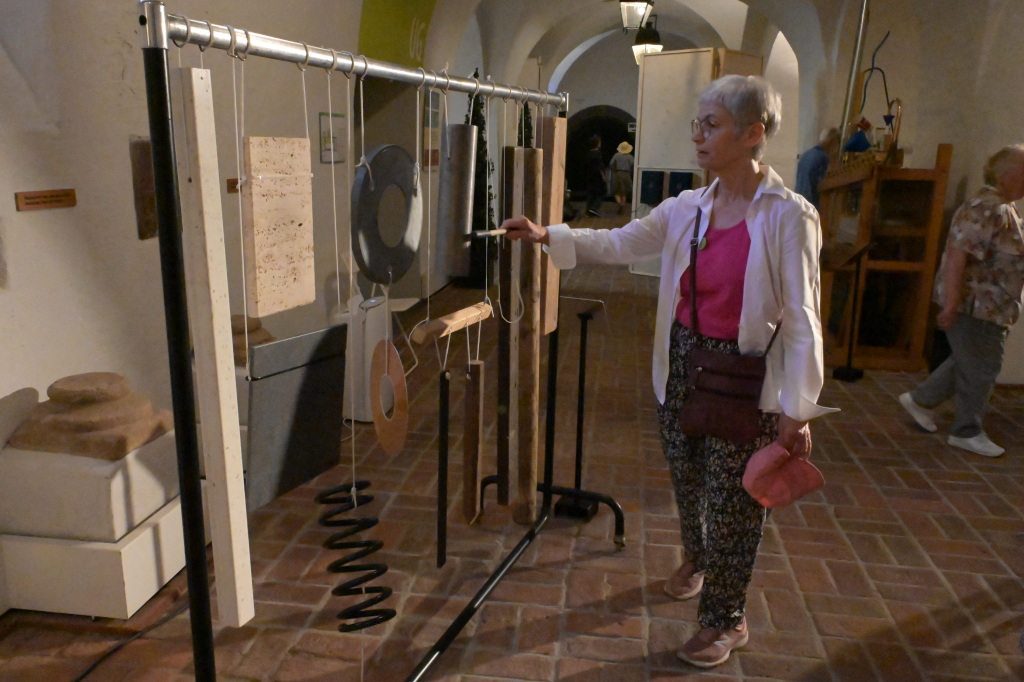 Eine Sonderausstellung im Elztalmuseum behandelt, natrlich, das Thema Klang.