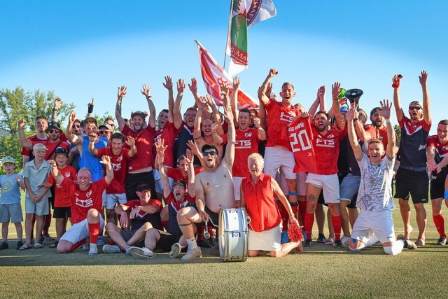 „Einfach unglaublich“: In ...irekt den Aufstieg in die Kreisliga A. | Foto: Gerd Gründl „Einfach unglaublich“: In ...irekt den Aufstieg in die Kreisliga A. | Foto: Gerd Gründl