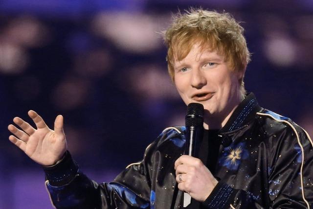 Ed Sheeran spielt Überraschungskonzert vor Stuttgarter Oper