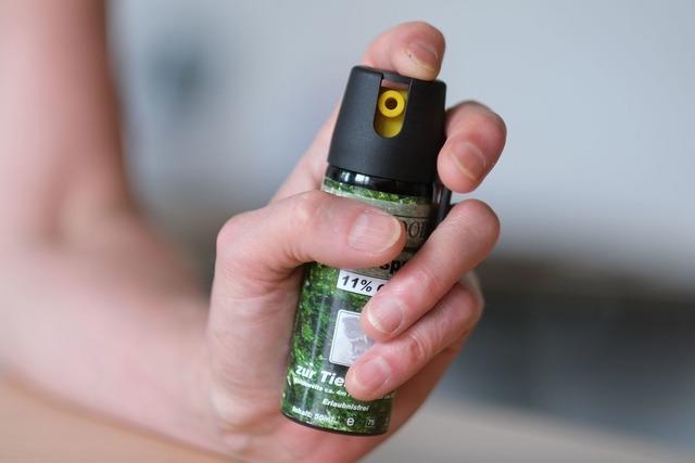 Mann sprüht Pfefferspray in Bahn - Zwölf Kinder verletzt