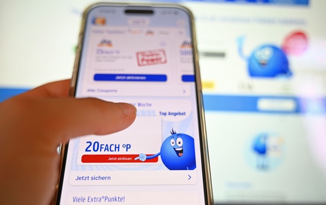 Wer Punkte f&uuml;r Pr&auml;mien samme...bt daf&uuml;r Daten preis (Archivbild)  | Foto: Elisa Schu/dpa