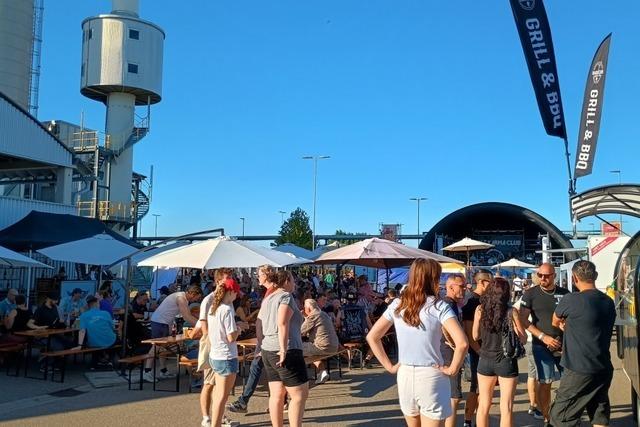 2000 Gste feiern bei "Rock am Ofen" den Geburtstag der Mllverbrennungsanlage Trea in Eschbach
