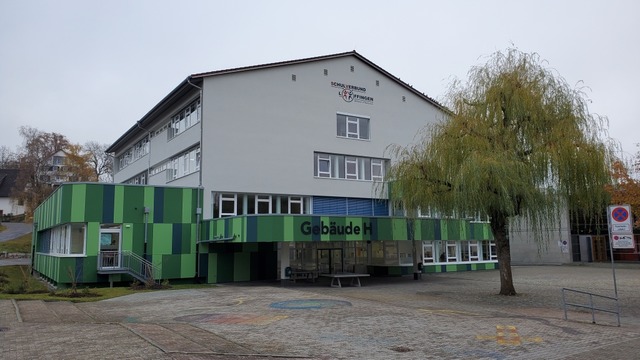 Einbrecher versuchten, in Löffingen in die Schule zu gelangen. | Foto: Stefan Mertlik Einbrecher versuchten, in Löffingen in die Schule zu gelangen. | Foto: Stefan Mertlik