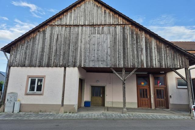 Plne fr neues Dorfzentrum im Farrenstall in Wasenweiler vorgestellt