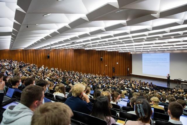 Noch ein Drittel der Hochschulfächer mit Zugangsbeschränkung