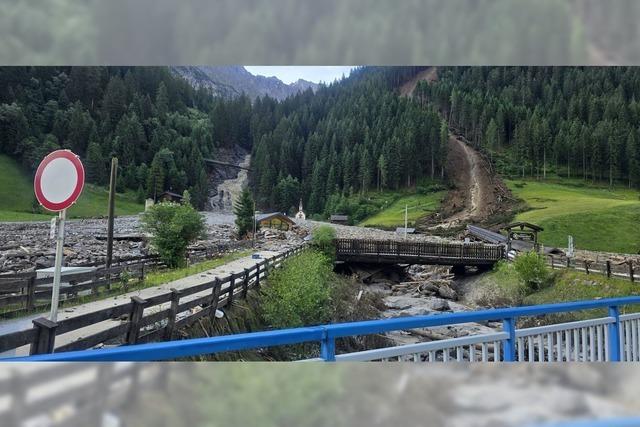 Nach Unwetter in Tirol: Berghütten mit Helikopter evakuiert