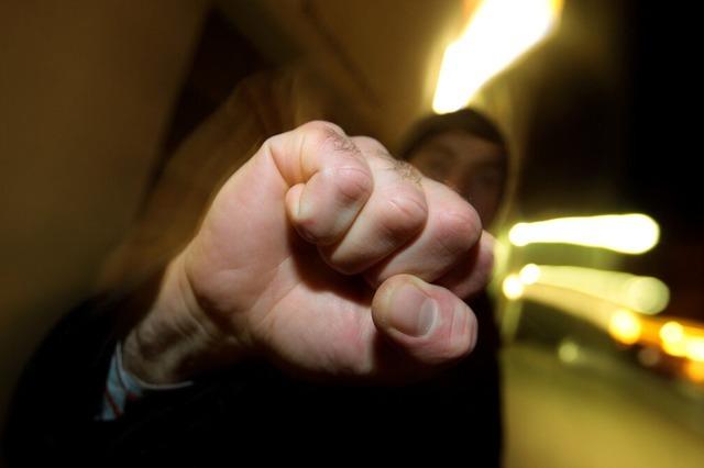41-Jhriger attackiert Polizisten mit Faustschlag