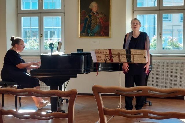 Titel von Weill, Blitzstein, Sondheim und  Bernstein in Emmendingen im Konzert