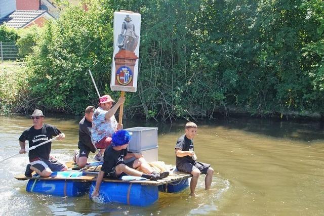 Onkel Peter gewinnt die Kenzinger Elz-Regatta